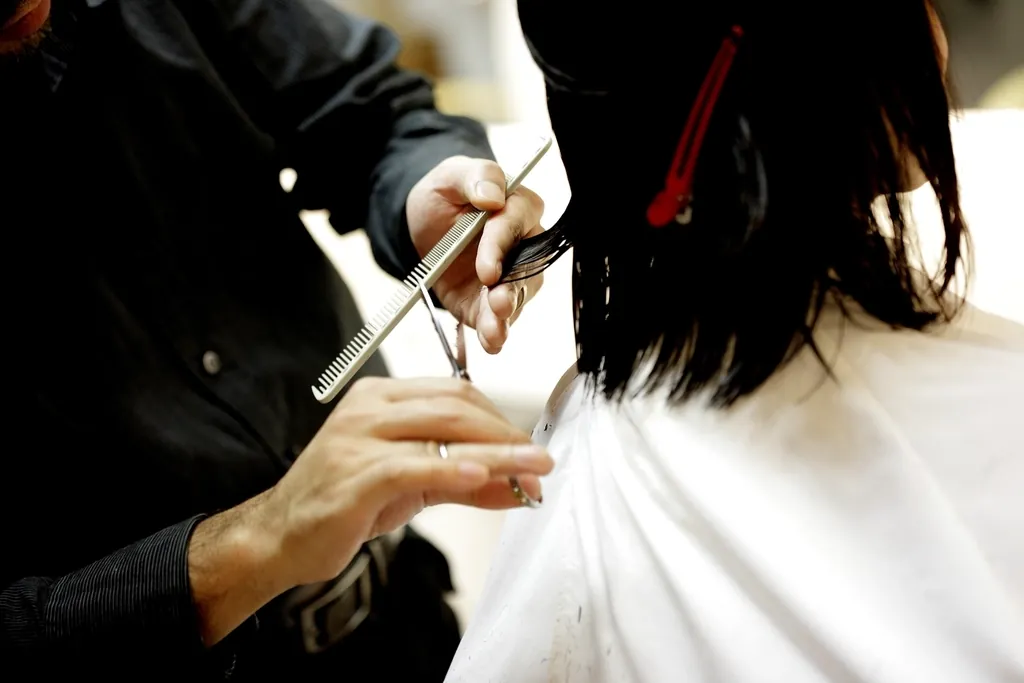 PS Hair Replacement Noida branch